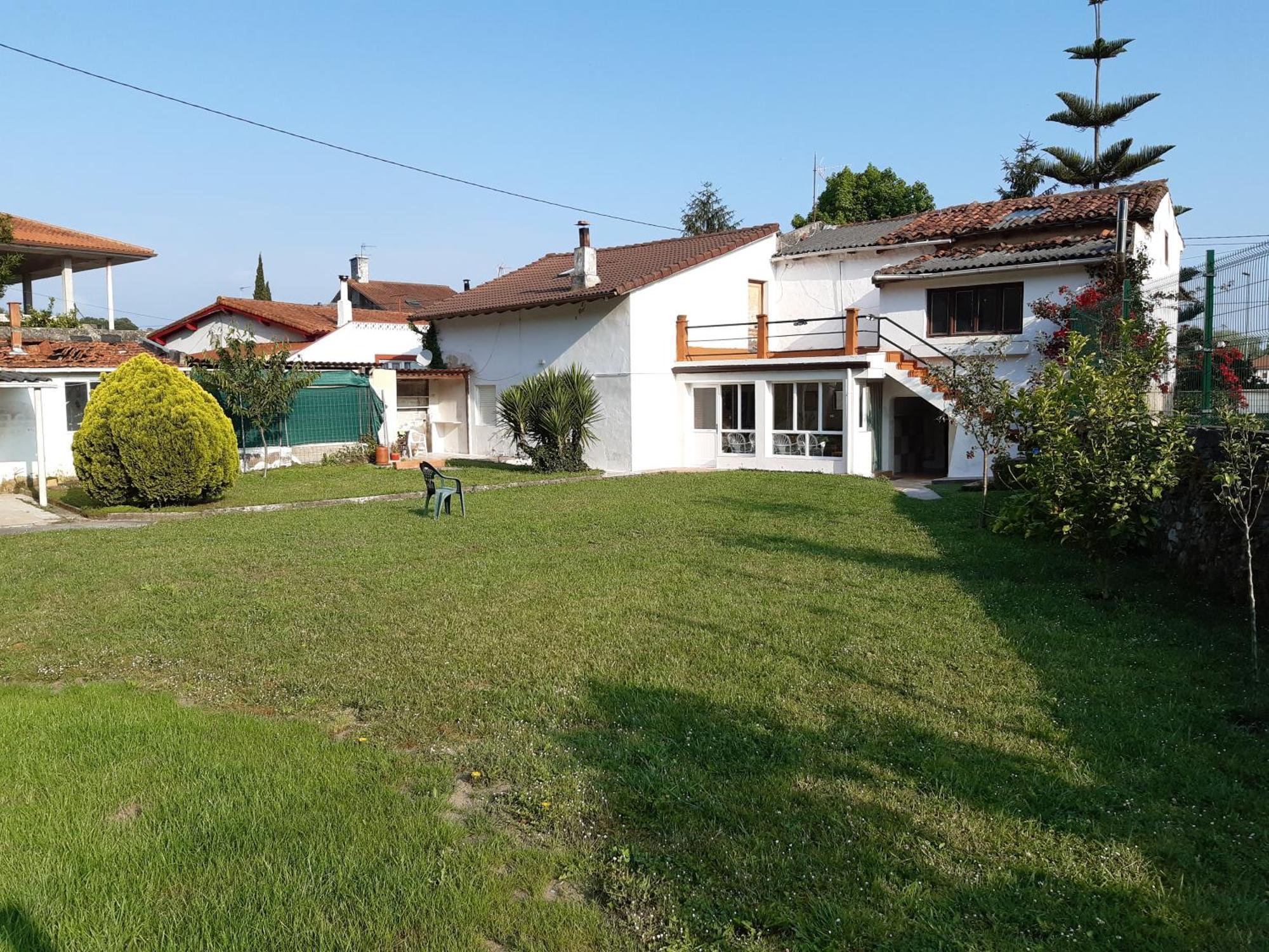Casa En Laredo Villa Exteriör bild